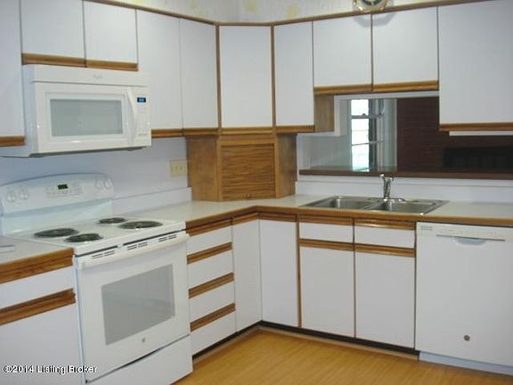 3rd image of 3101 Deibel Ct