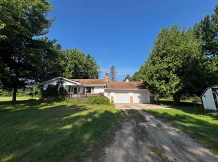 8991 N Saint Helen Rd, Saint Helen, MI 48656