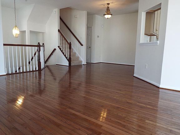 3rd image of 20413 Cool Fern Sq