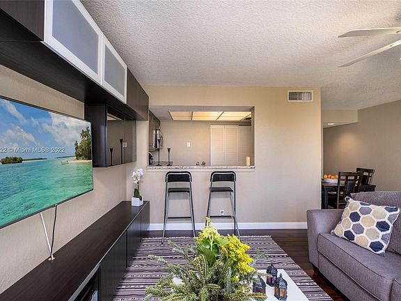 2nd image of 2821 SW 87th Ave APT 804
