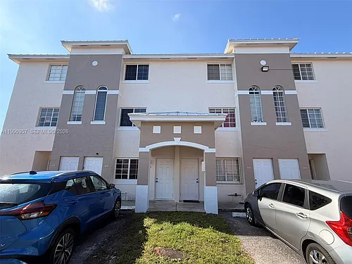 12005 SW 14th St #403-D Photo 1