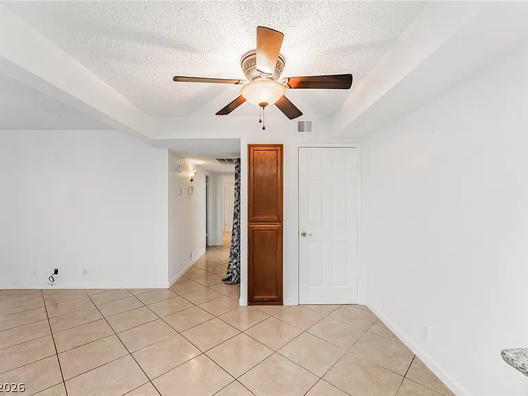 1701 E Katie Ave #1 — Photo 14