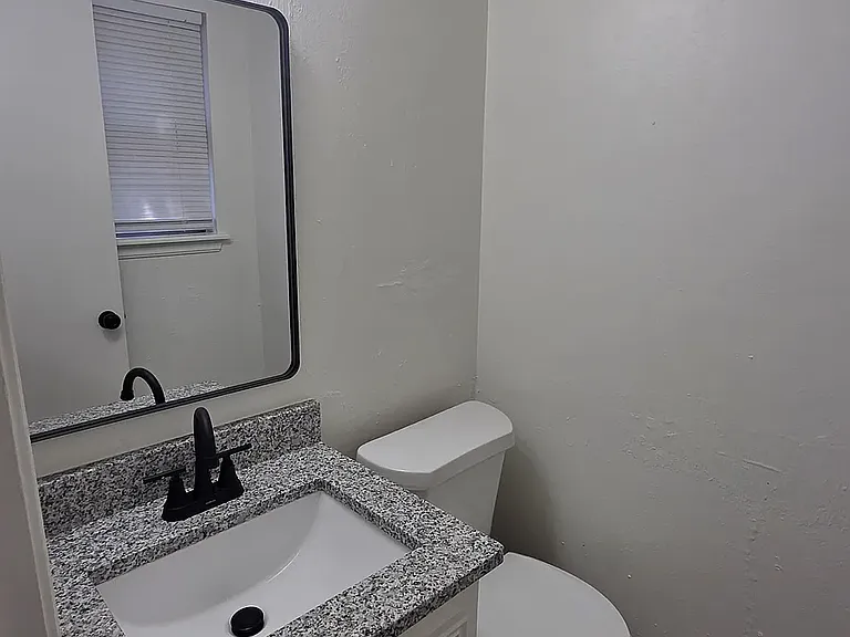 3025 Chetwood Dr — Photo 6