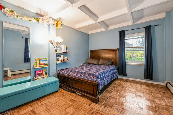 Sold by Coldwell Banker American Homes | media 8