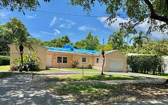 2nd image of 226 Fluvia Ave