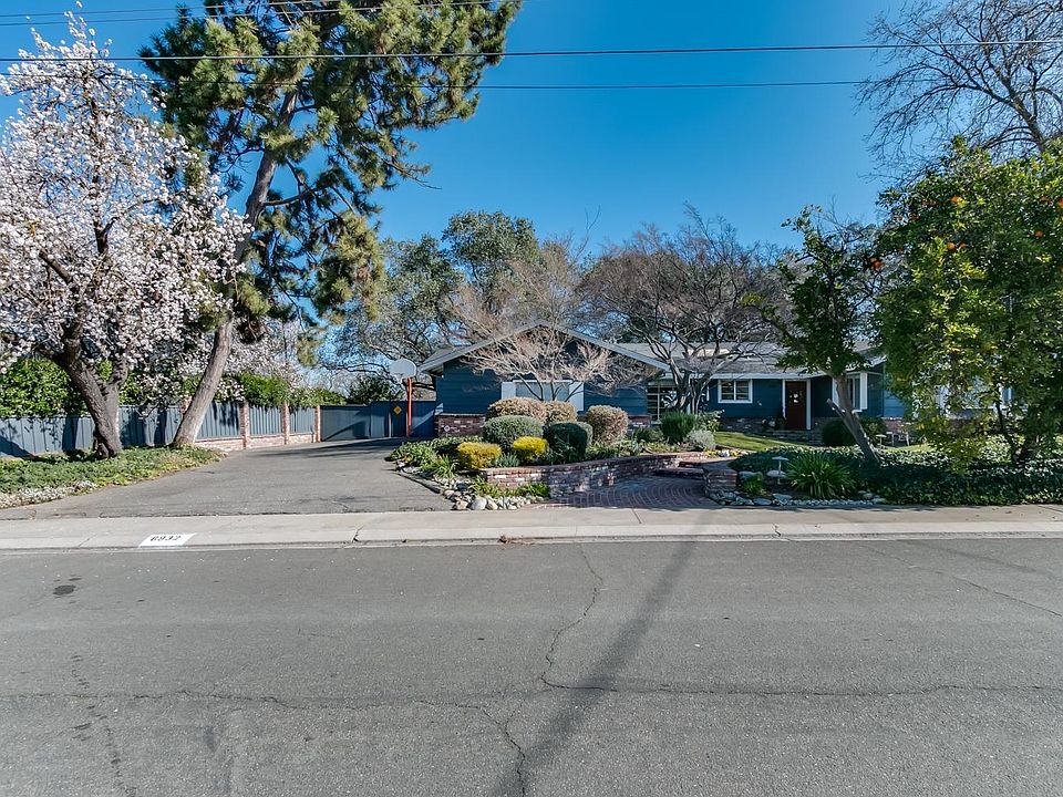 1st image of 6932 Arrowwood Dr