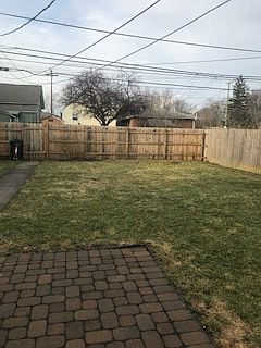 3rd image of 290 E Jeffrey Pl
