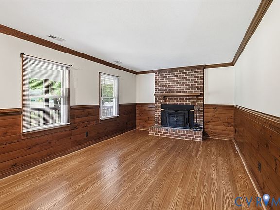 3rd image of 8004 Wood Mill Dr