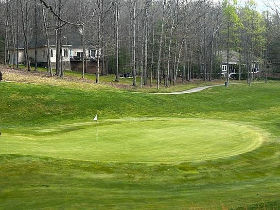 5th image of 315 Tall Pines Dr