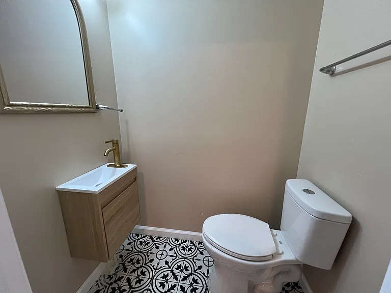 5301 Maple Ave — Photo 7