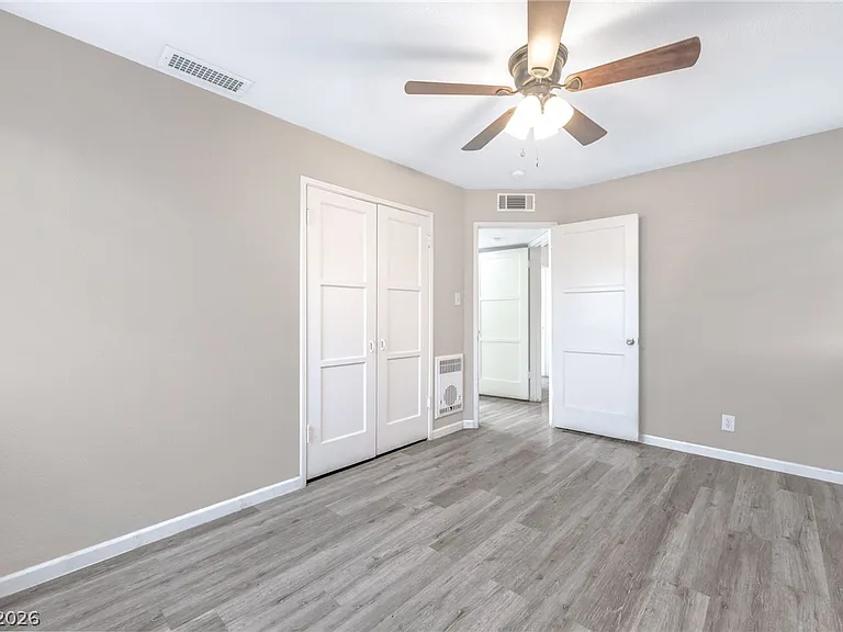 1021 Griffith Ave — Photo 15