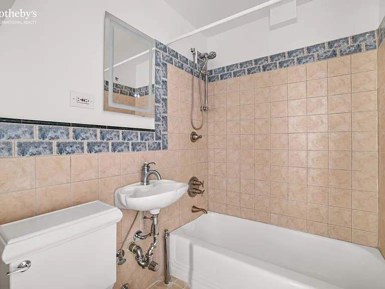 322 W 89th St #4W — Photo 7