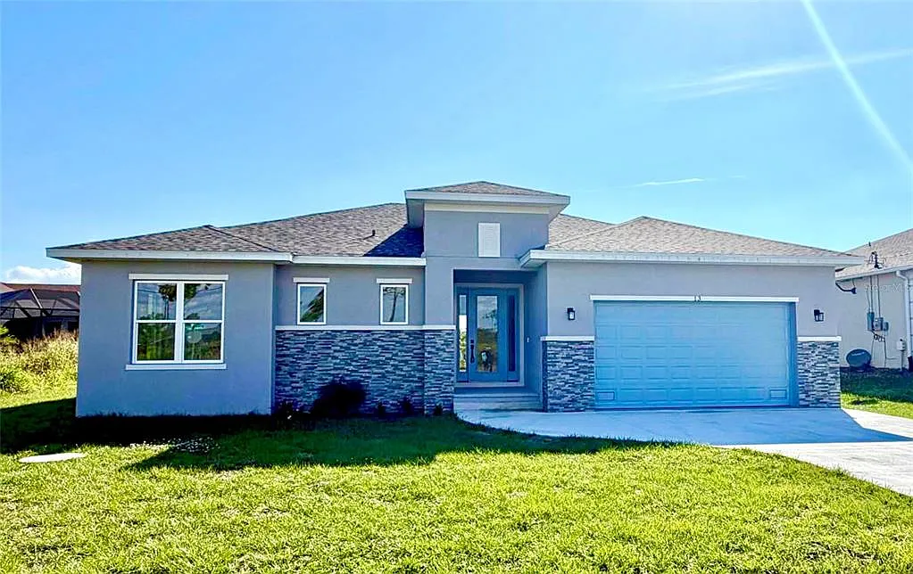 3 bed, 2.5 bath, 1972 sqft, $2,490 — Photo 2