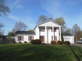 9 Coventry Dr, Massena, NY 13662