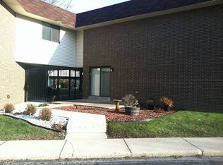 6118 W Port Ave, Milwaukee, WI 53223