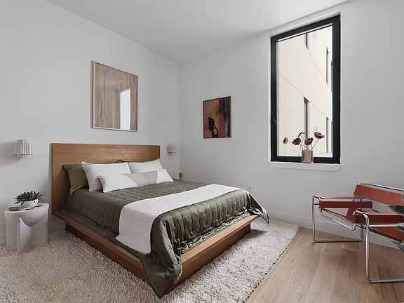 5th image of 10 Quincy St APT 3B