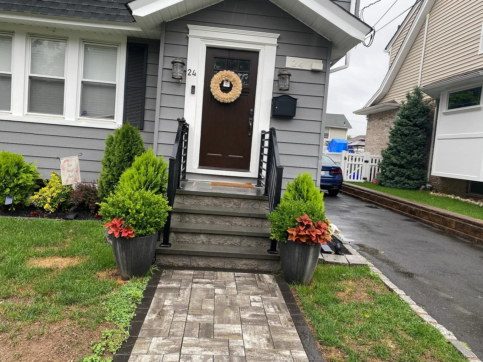 24 Evelyn Pl — Photo 3