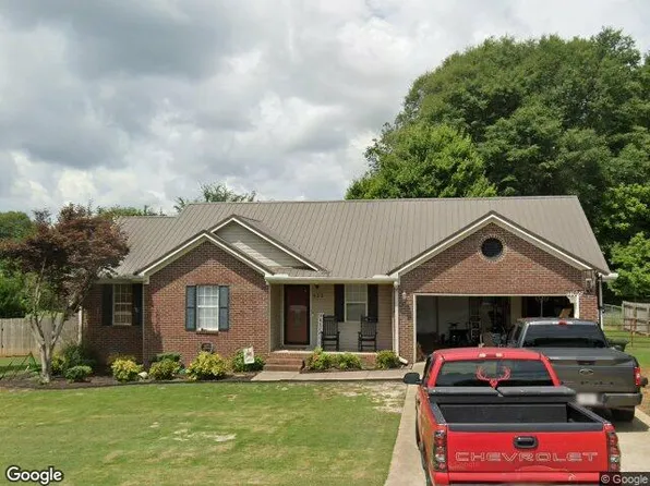 322 Loveless Rd, Hazel Green, AL 35750