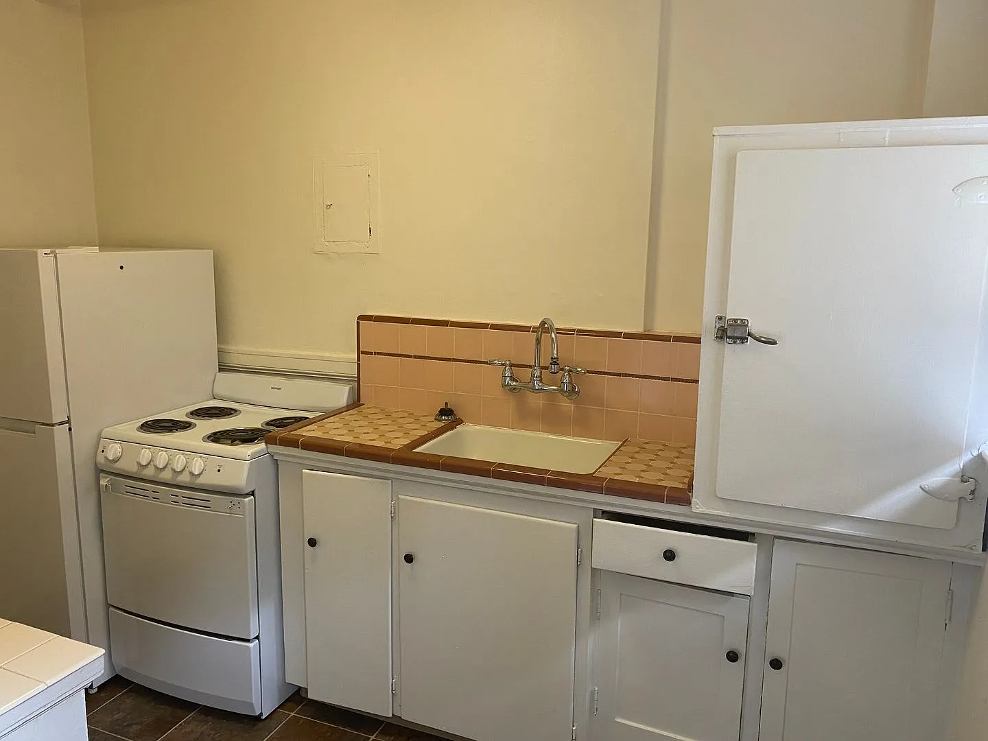 The Davenport Apartments — Photo 3
