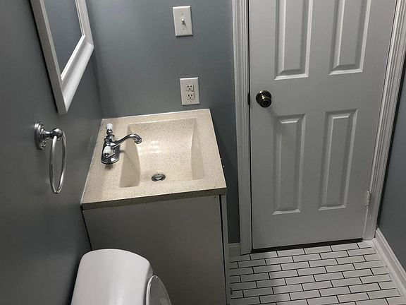 5th image of 623 N Piedmont St