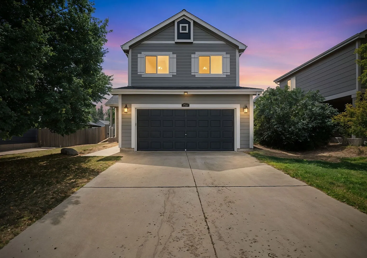 Updated 4-bed, 3.5 Bath, 2-Car Home in Settlers Village — Photo 1
