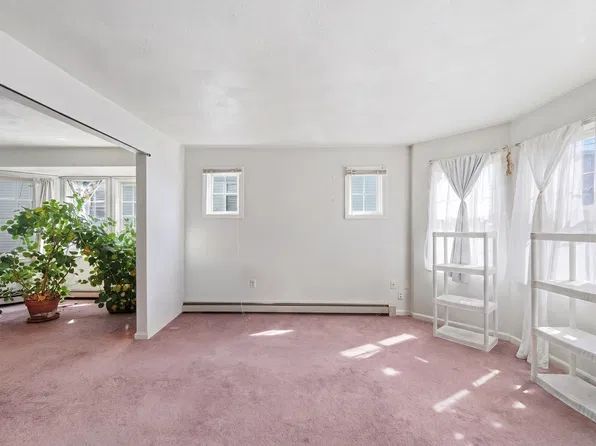 21 Ferndale St #2B, Dorchester, MA 02124