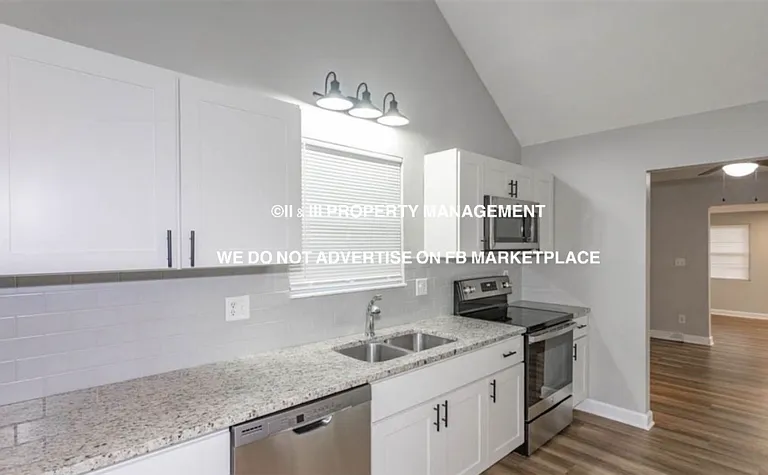 127 Nelson Cir — Photo 12