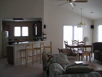 2nd image of 1013 Lakeland Dr