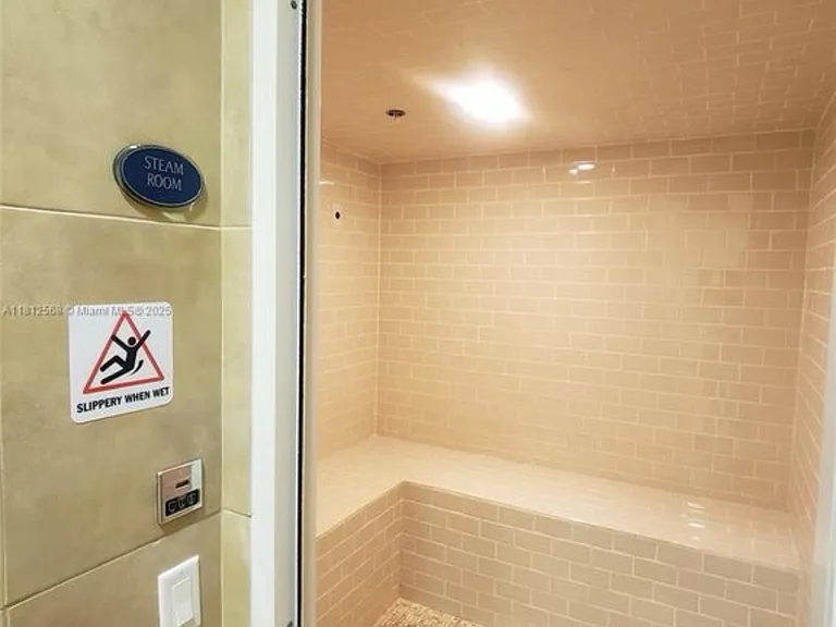 6917 Collins Ave #622 — Photo 42