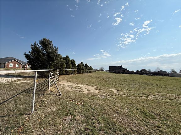 5th image of 249 Quicksilver Rd