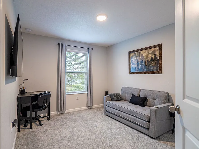 4902 Livingston Ln — Photo 21