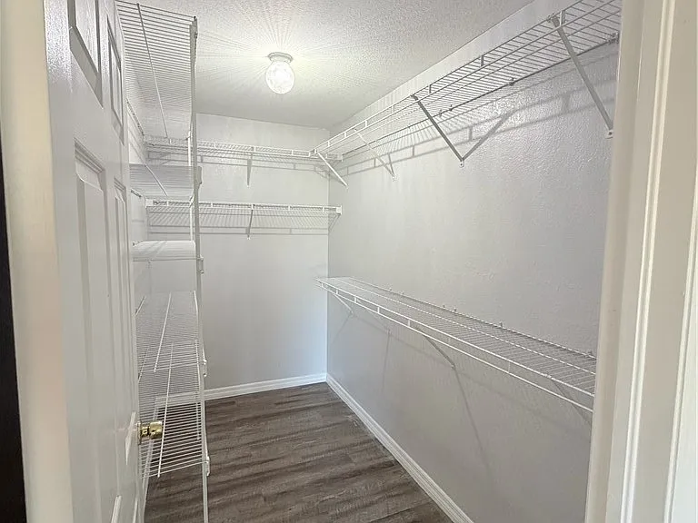 814 Gerald Ave — Photo 4