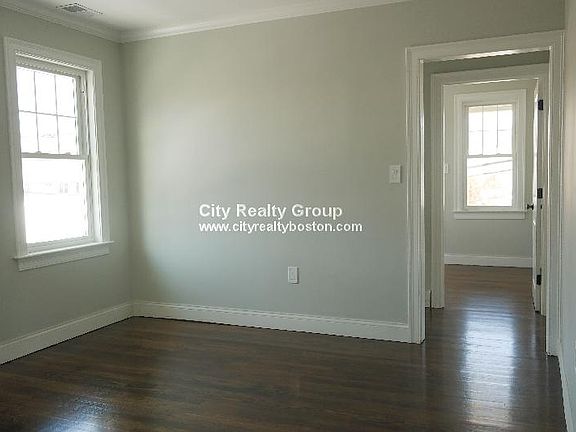5th image of 95-97 Neponset Ave #1