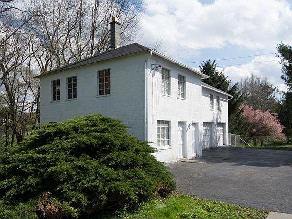 5th image of 314 Dwyer Ln