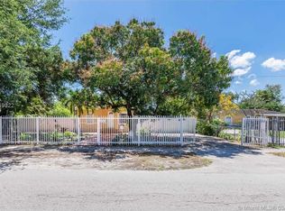 2530 NW 93rd Ter, Miami, FL 33147