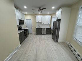 15 N 14th St, Hawthorne, NJ