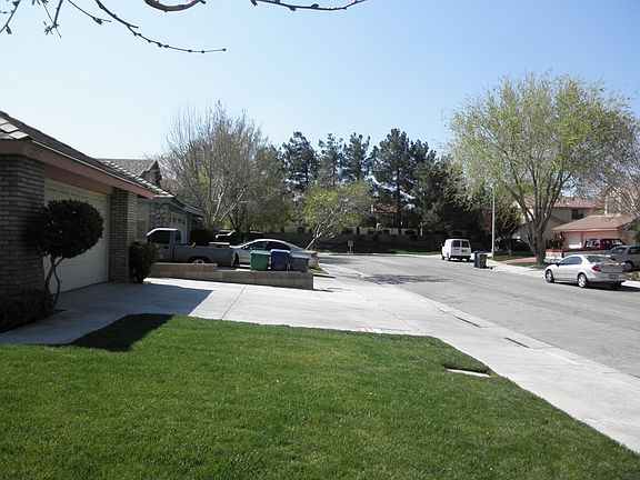 Excellent Cul De Sac Location