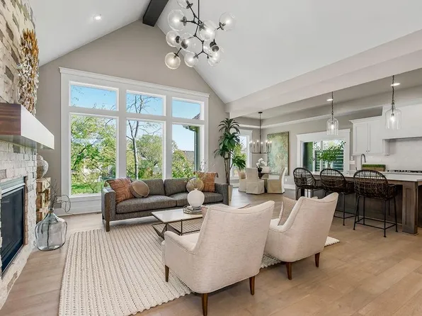 12694 S Wrangler St, Olathe, KS 66061