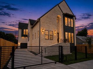 705 Walton St, Houston, TX 77009
