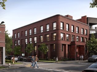 2237 W Roscoe St #2W, Chicago, IL 60618