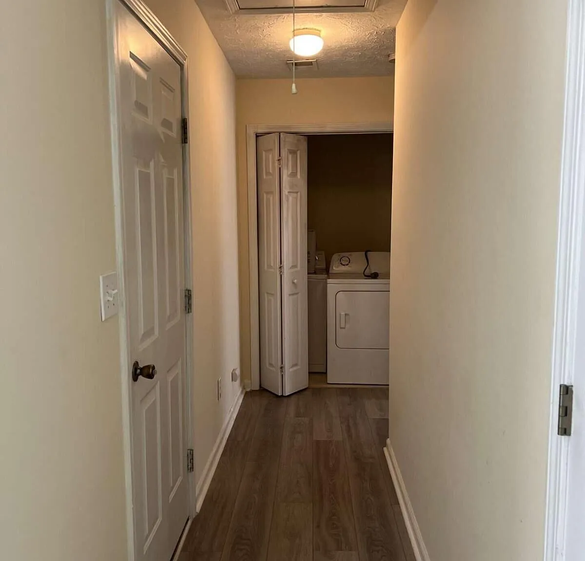 3 bed, 2.0 bath, 1488 sqft, $1,700 — Photo 4