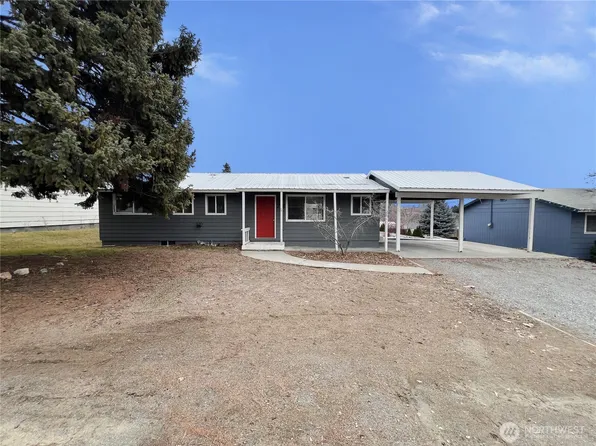 728 Sunrise Drive, Omak, WA 98841
