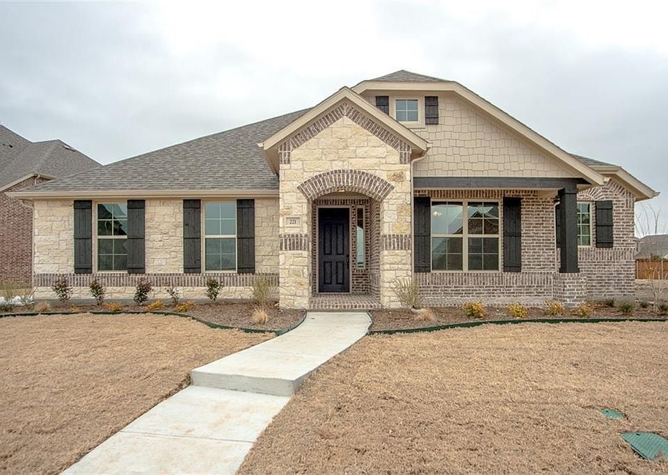 1st image of 221 Darian Dr