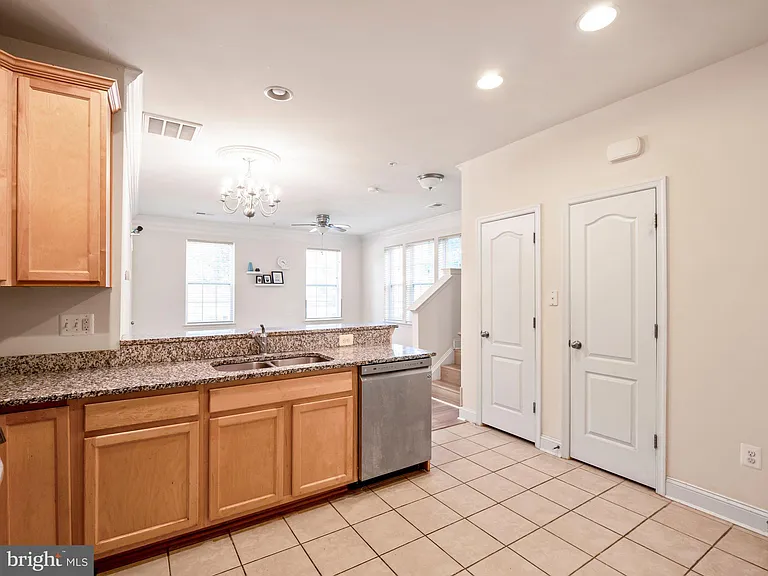 304 Orchard Ridge Dr — Photo 15