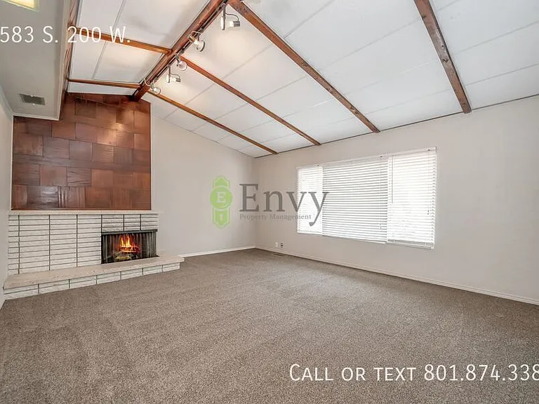 2583 S 200 W — Photo 3