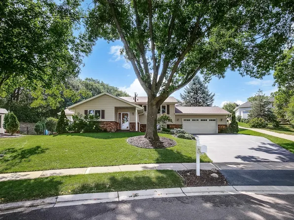 3501 W 99th St, Bloomington, MN 55431