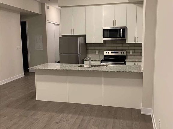 4th image of 150 Oak Park Blvd #517