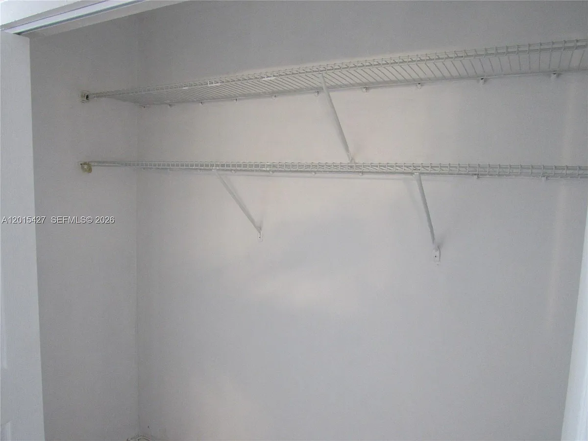 Building Photo - 7601 E Treasure Dr #2210