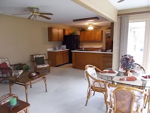 4th image of 20 Mimosa Ave