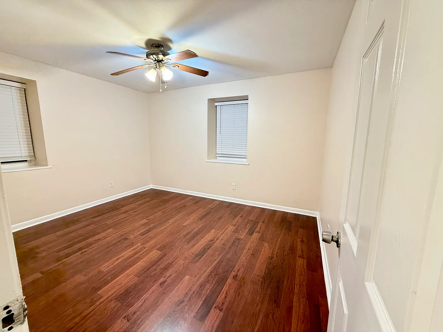 2 bed, 950 sqft, $1,380 — Photo 4